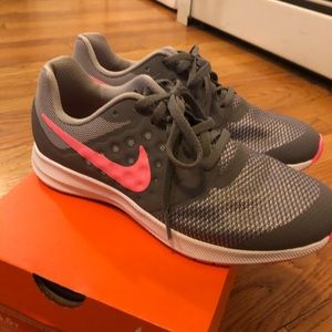 Youth Girl Nike Sneakers